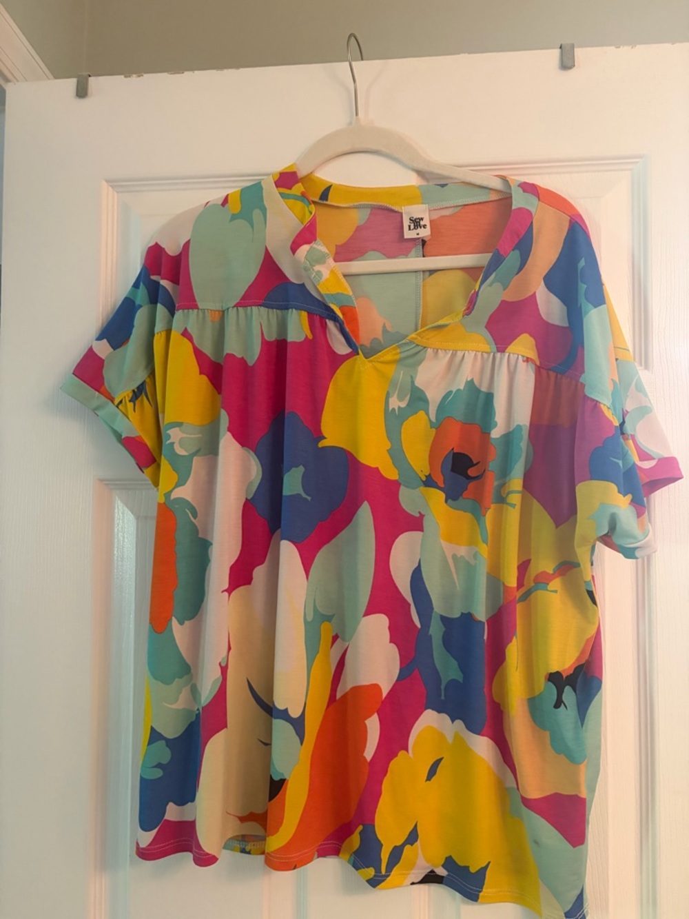 Sew In Love Multicolor Floral V-Neck Blouse- never worn